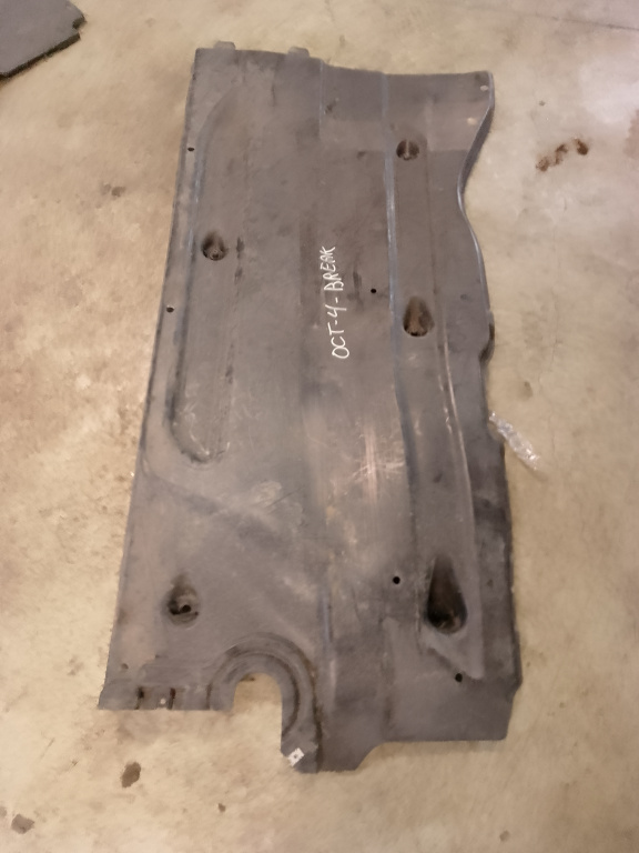 Scut lateral stanga Skoda Octavia 4 1.4 Hybrid 2020