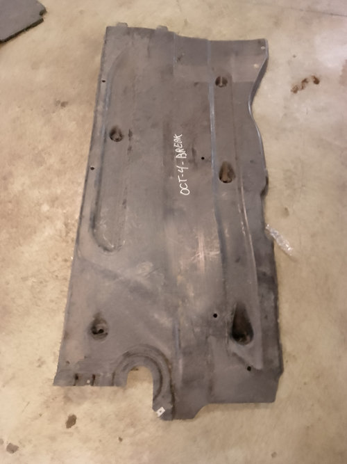 Scut lateral stanga Skoda Octavia 4 1.4 Hybrid 2020