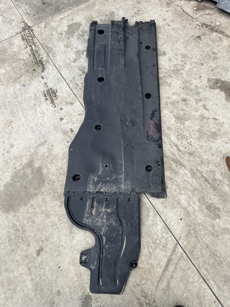 Scut lateral stanga Skoda Octavia 4 Berlina - Benzina 2022, 5WA825201E