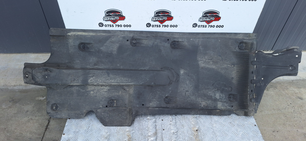 Scut lateral stanga Skoda Rapid (2012-2017) 1.6 Motorina 2012, 6R0825201