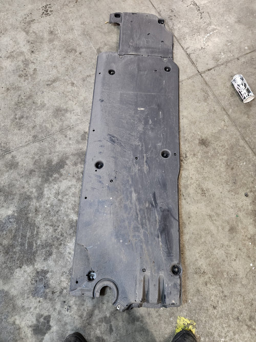 Scut lateral stanga Skoda Scala 2021