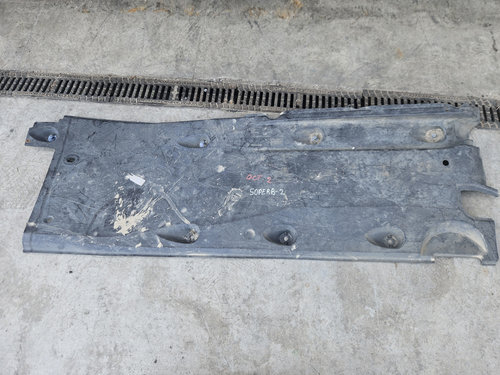 Scut lateral stanga Skoda Superb 2 2.0 Motorina 2012, 3T0825201C