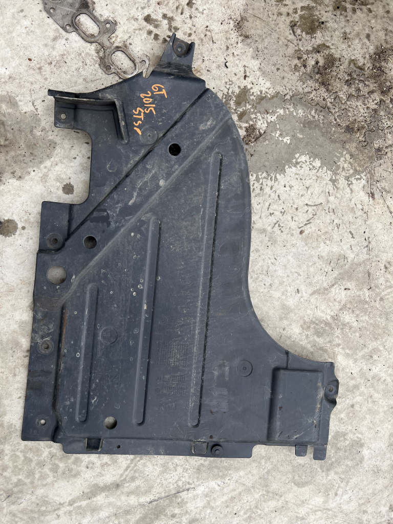 Scut lateral stanga spate BMW Seria 3 GT F34 - Motorina 2015, 276487