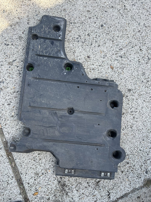 Scut lateral stanga spate Citroen C4 - Benzina 2022, 9842680180
