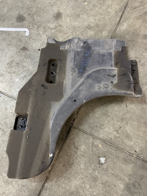 Scut lateral stanga spate Dacia Duster 2021