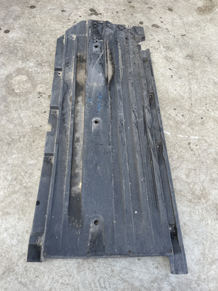 Scut lateral stanga Suzuki SX4 1.6 Hybrid 2014