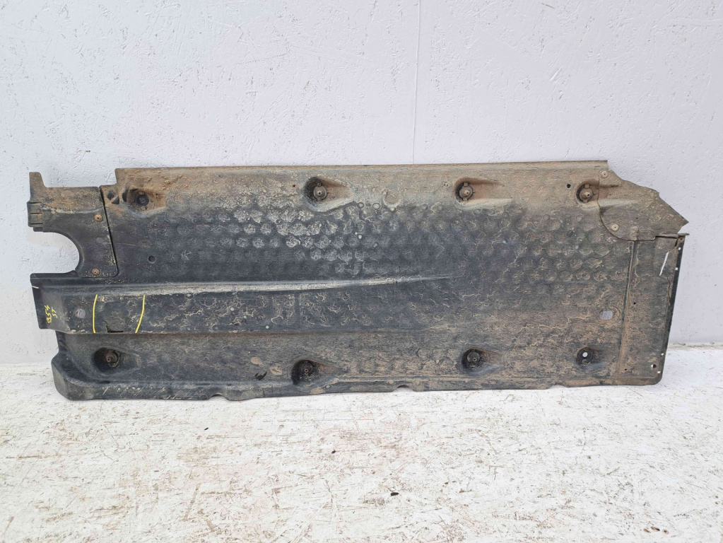Scut lateral stanga Volkswagen Eos (1F7, 1F8) [Fabr 2006-2015] 1Q0825211