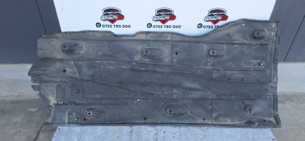 Scut lateral stanga Volkswagen Golf 7 (2012-2017) 2.0 Motorina 2014, 5Q0825201L / 5Q0825201AE