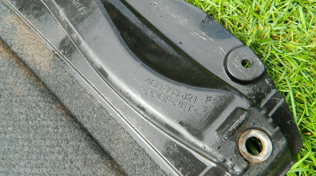 Scut motor Audi A6 model 2011-2014 cod 4G0863821F