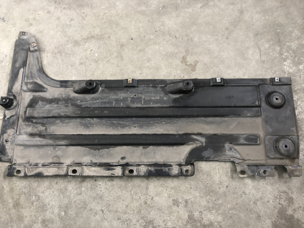 Scut motor BMW / X3 F25 xDrive 20i N20B20A 184cp sedan 2013 (7213672)