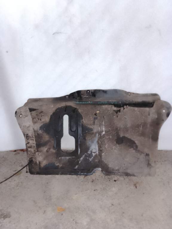 Scut motor metalic Dacia Duster 1.5 Motorina 2013