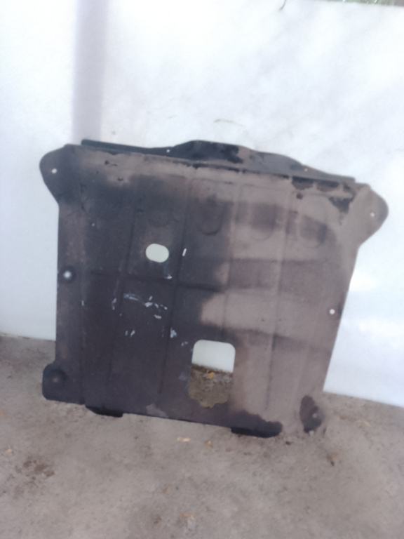 Scut motor metalic Dacia Duster 1.5 Motorina 2019