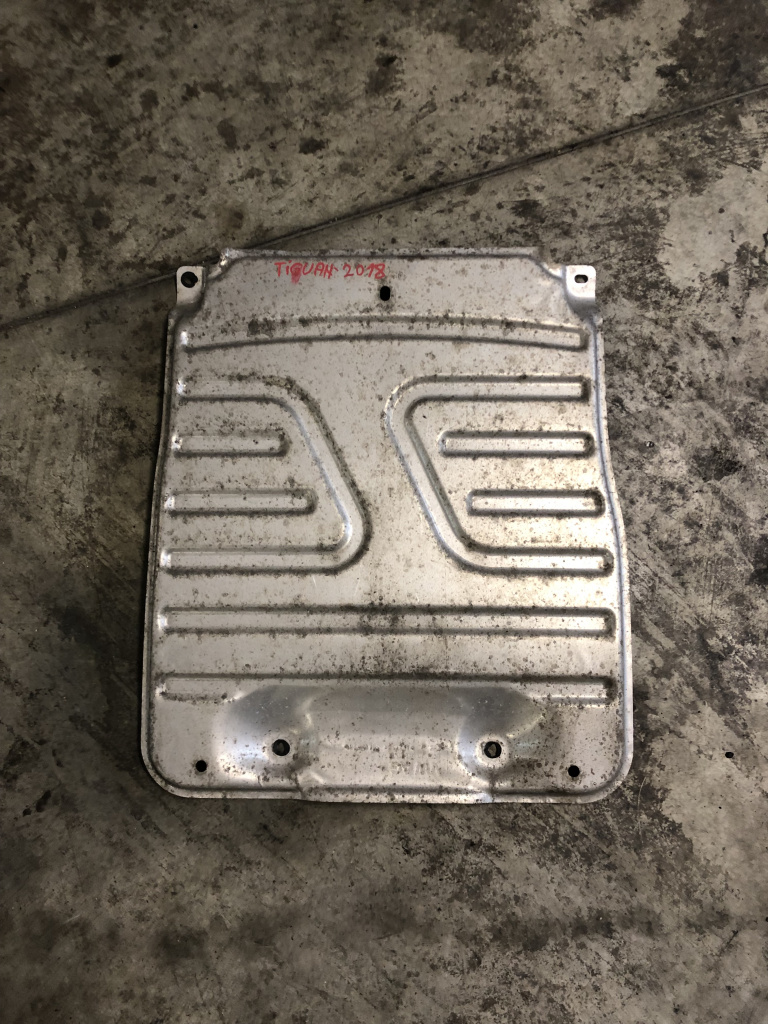 Scut motor metalic Volkswagen Tiguan 2018