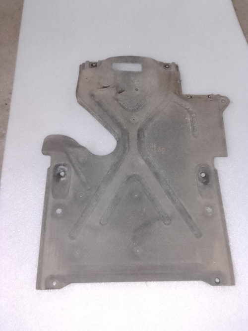 Scut motor plastic Audi A4 B8 2.0 Motorina 2013