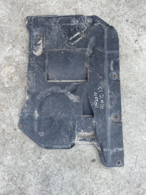 Scut motor plastic BMW X1 2.0 Motorina 2010