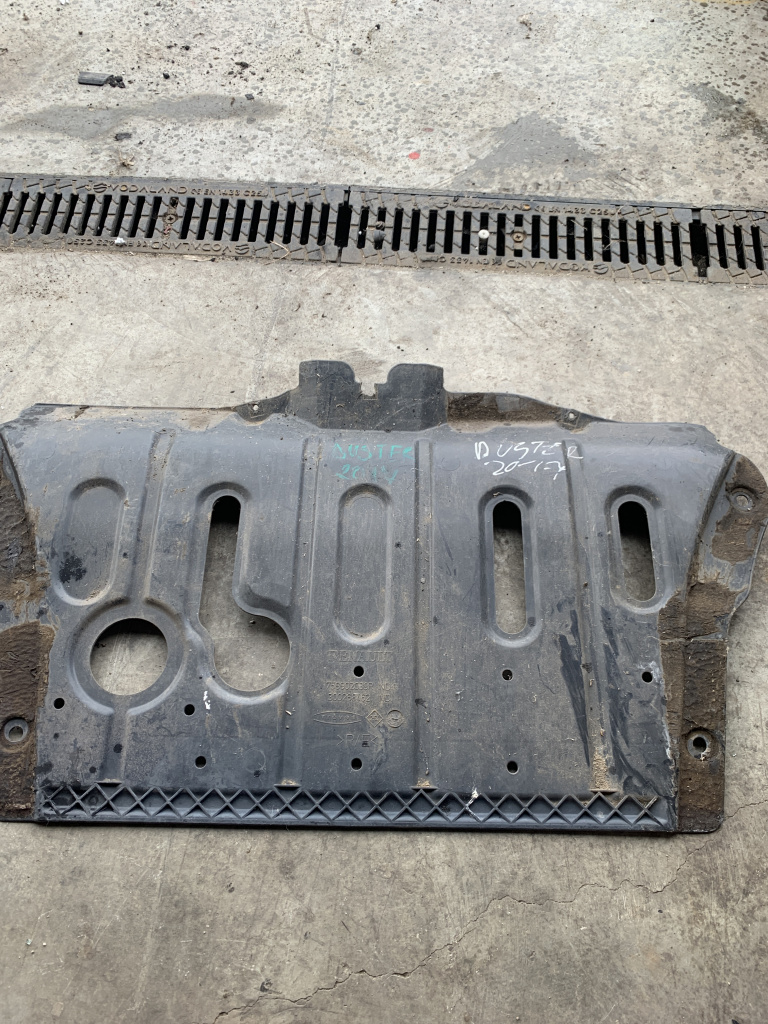 Scut motor plastic Dacia Duster - Motorina 2017, 758902039R