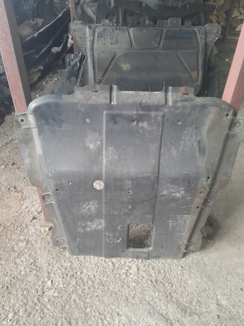 Scut motor plastic Dacia Logan Mcv 2013