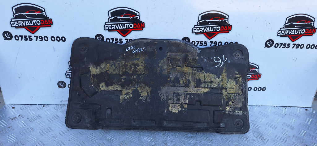 Scut motor plastic Mercedes-Benz Viano (2003->) 2.2 Motorina 2007, A6395200723