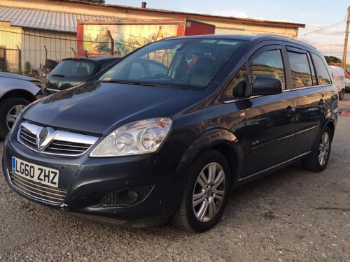 Scut motor plastic Opel Zafira B 2010 monovolum 1.7 CDTI