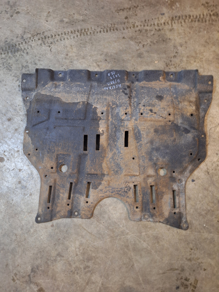 Scut motor plastic Renault Austral 1.2 Hybrid 2024, -