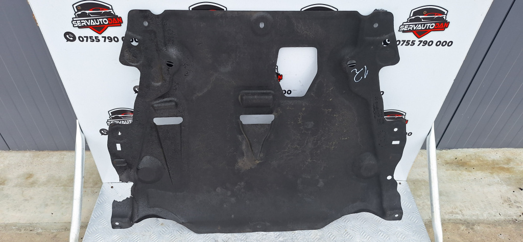 Scut motor plastic Volvo XC60 (2013-2017) 2.4 Motorina 2012, AG9N-6P013-DB