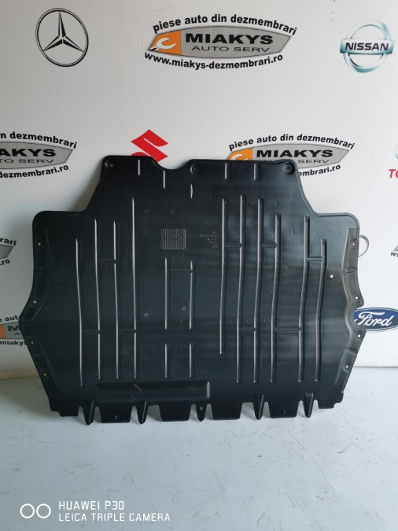 Scut Motor VOLKSWAGEN JETTA An 2011 - 2016. COD - 5C0-825-237-B