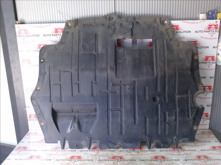 Scut motor VOLKSWAGEN PASSAT B7 2.0 d an fabr. 2011