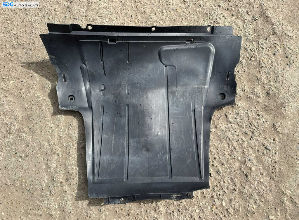 Scut Plastic Protectie Motor cu Defect Renault Megane 2 2002 - 2008 Cod 8200115689 [X3399]