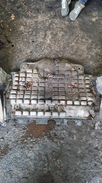 Scut plastic Skoda Fabia 1.4 diesel bnm din 2009