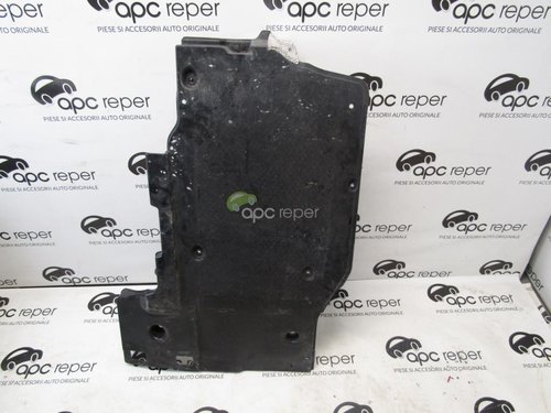 Scut Podea Audi A3 8V Sportback cod 5Q0825500