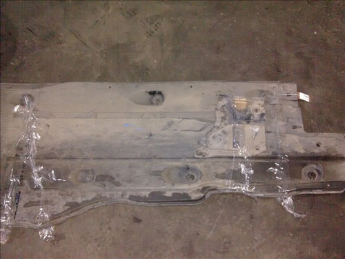 Scut podea dreapta ( 2 buc) SKODA OCTAVIA 3