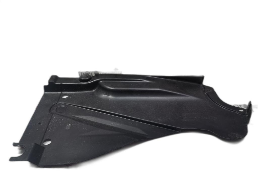Scut podea dreapta spate Audi A4 B6 (8E2) Sedan 2002 2.0 I OEM 8E0825216D