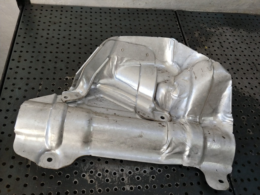 Scut protectie termica motor 2.0b 260920 mercedes a-class a35 amg w177 euro 6 a2600161300