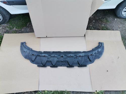 Scut radiatoare Audi Q7 4M (2010-2015) cod: 4M0807611