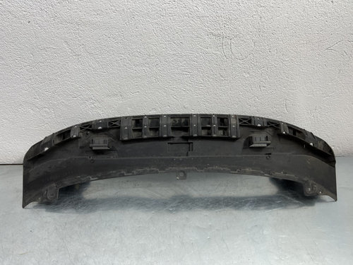 Scut radiatoare Ford Fiesta MK7 Benzina 1.25 Manual, 82hp sedan 2011 (8A618B384A)