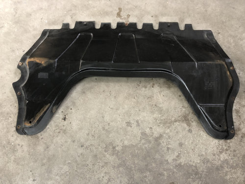 Scut radiatoare VW Tiguan 1.4 TSI 4motion Manual 150 cp sedan 2010 (5N0825235)