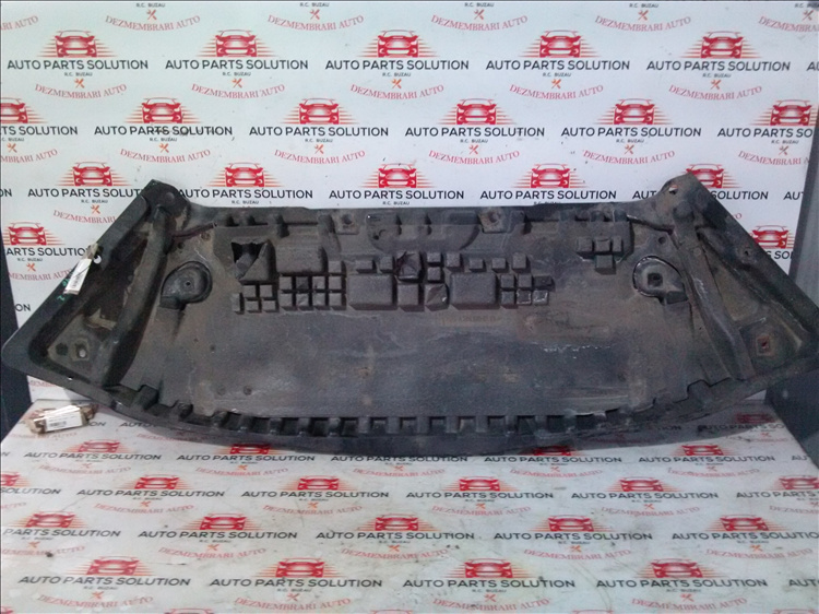 Scut sub bara 2.2d MERCEDES-BENZ C CLASS an fabr. 2010