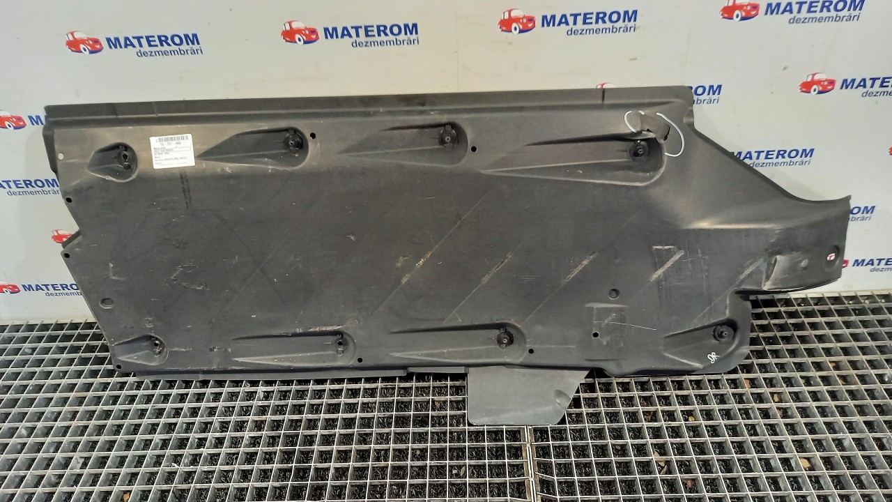 SCUT SUB MASINA AUDI A1 - - (2010 2014)
