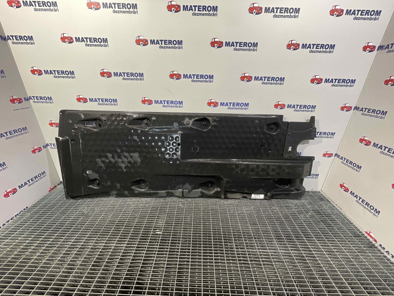 SCUT SUB MASINA AUDI A3 A3 - - (2007 2012)
