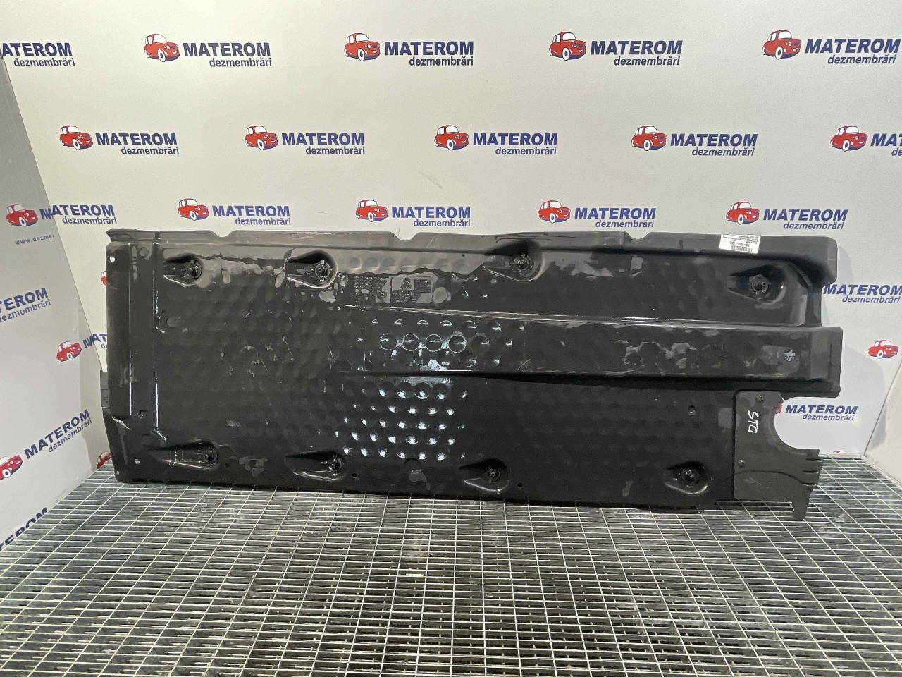 SCUT SUB MASINA AUDI A3 A3 - - (2007 2012)