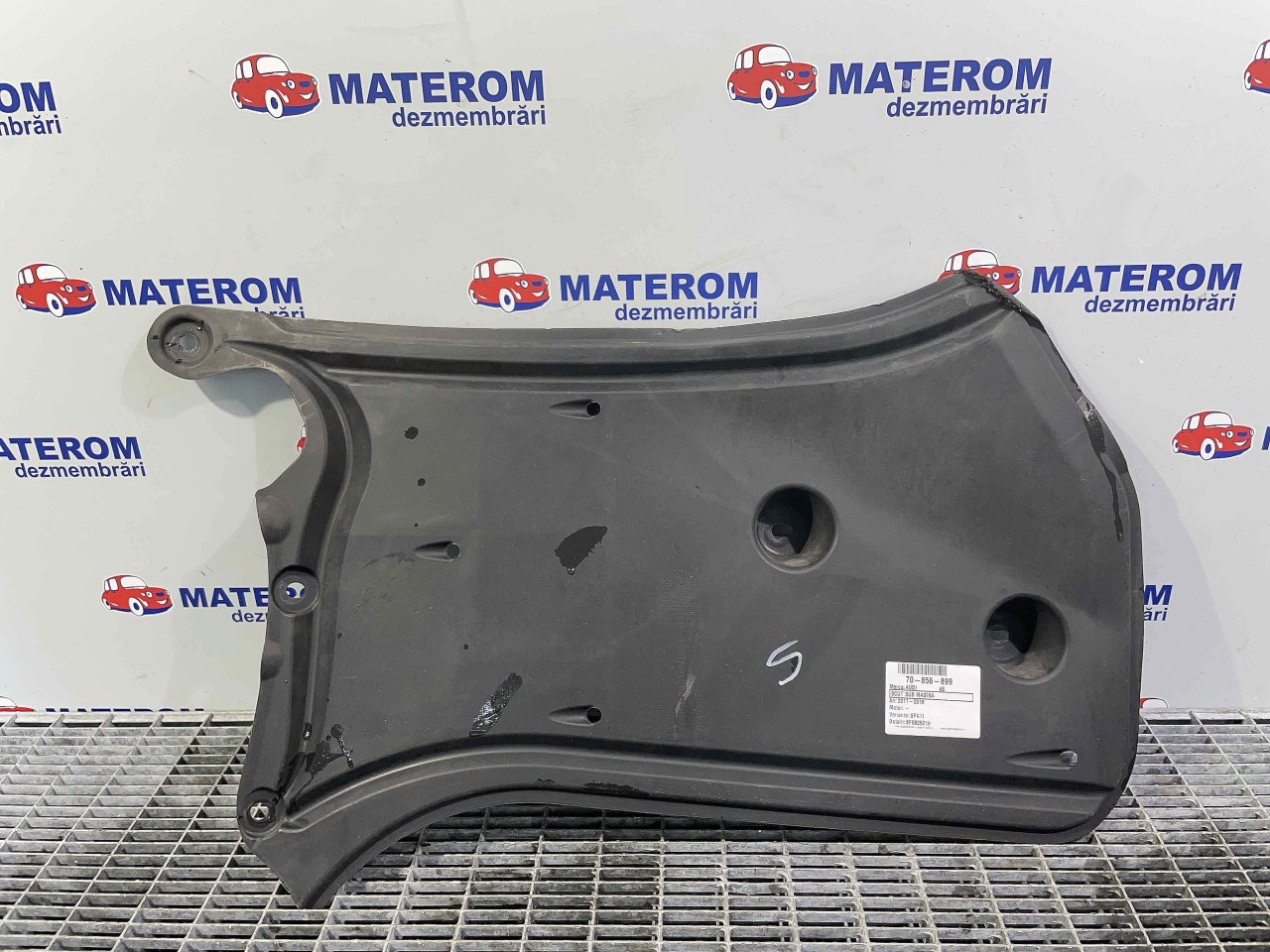 SCUT SUB MASINA AUDI A5 - - (2011 2016)