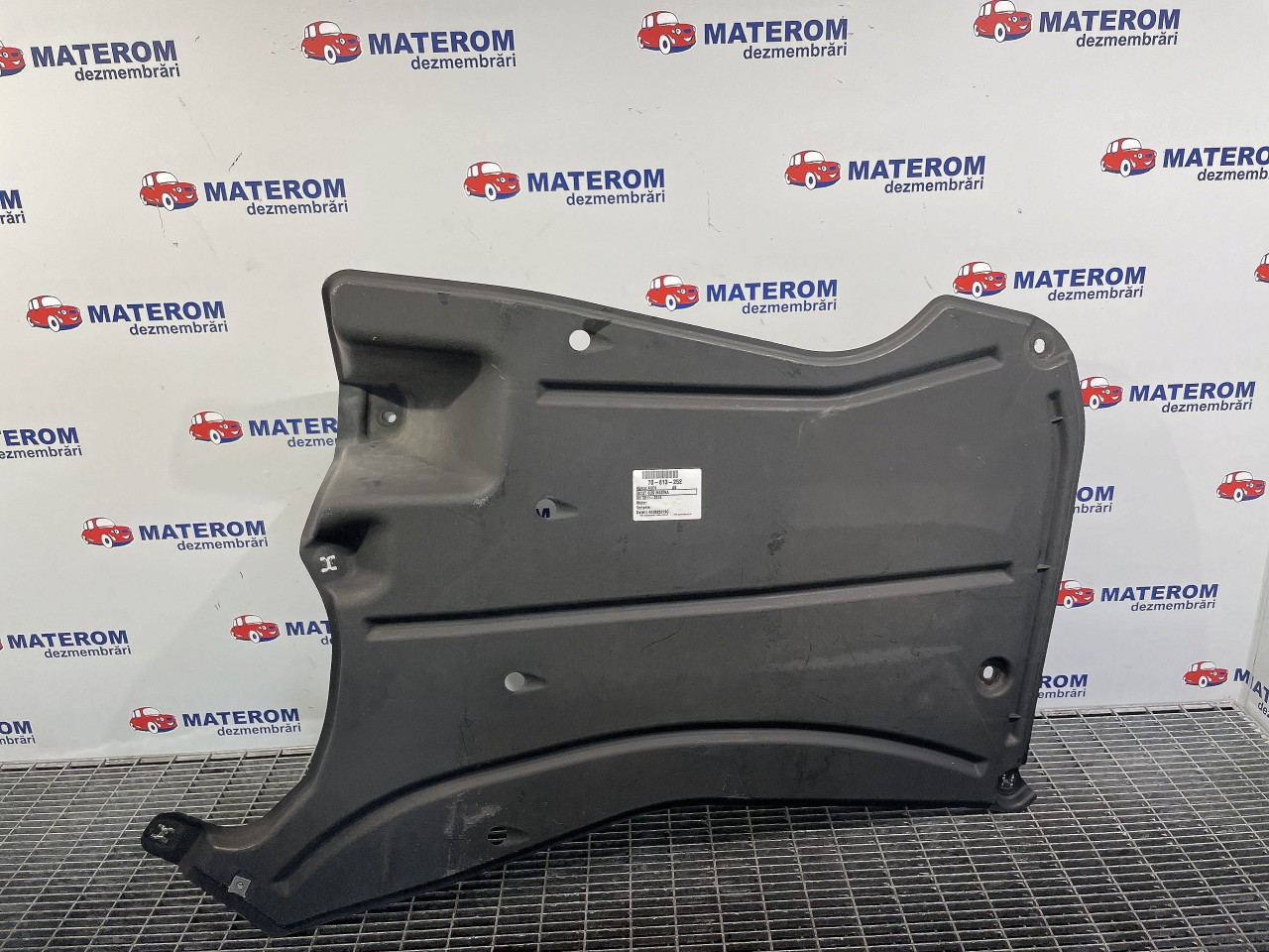 SCUT SUB MASINA AUDI A6 - - (2011 2015)
