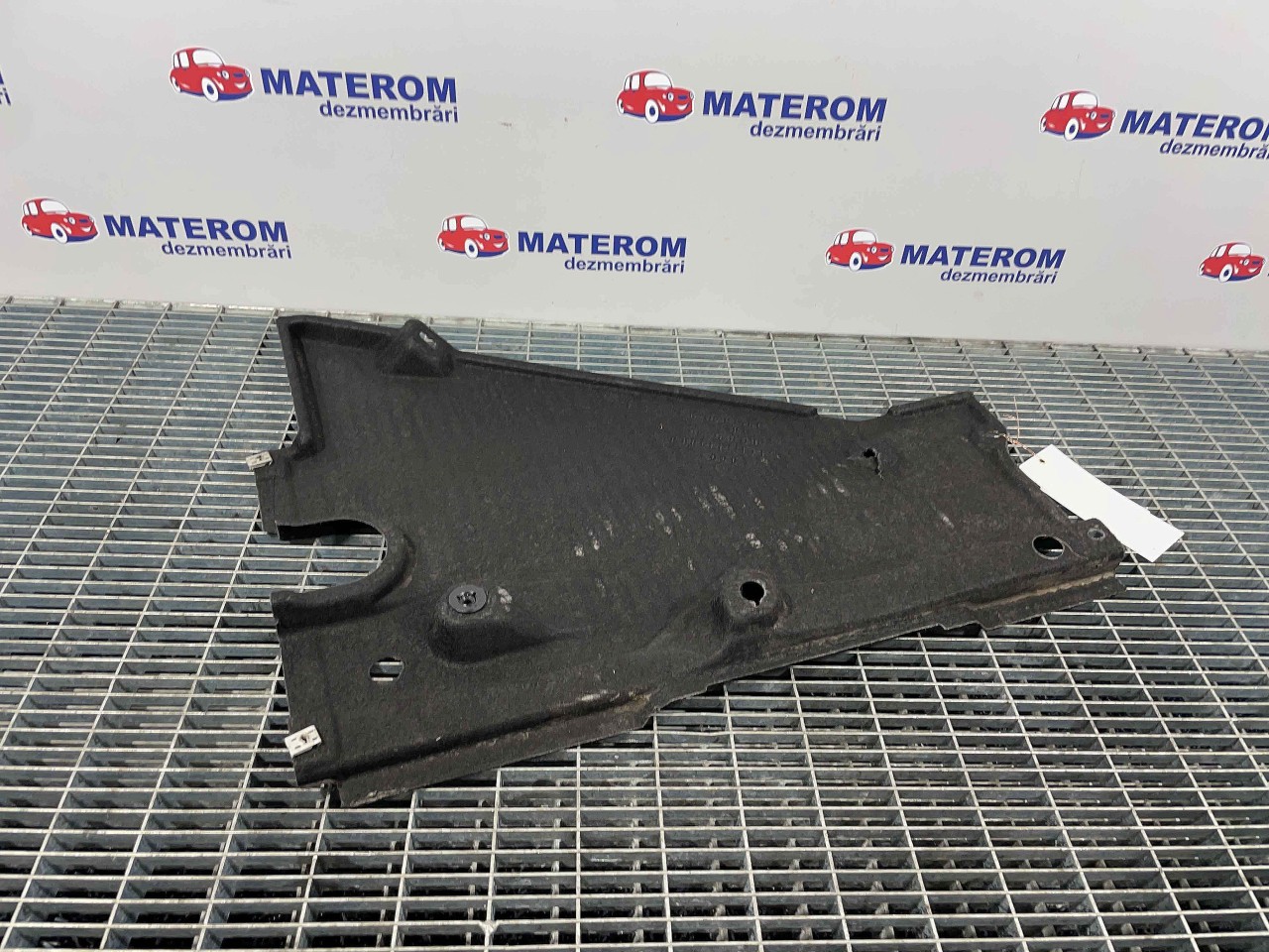 SCUT SUB MASINA AUDI A6 - - (2018 2024)