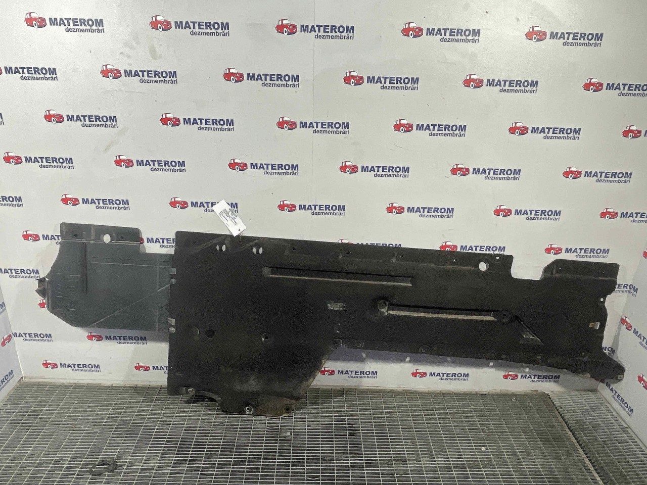 SCUT SUB MASINA BMW SERIA 1 F20 - - (2015 2019)