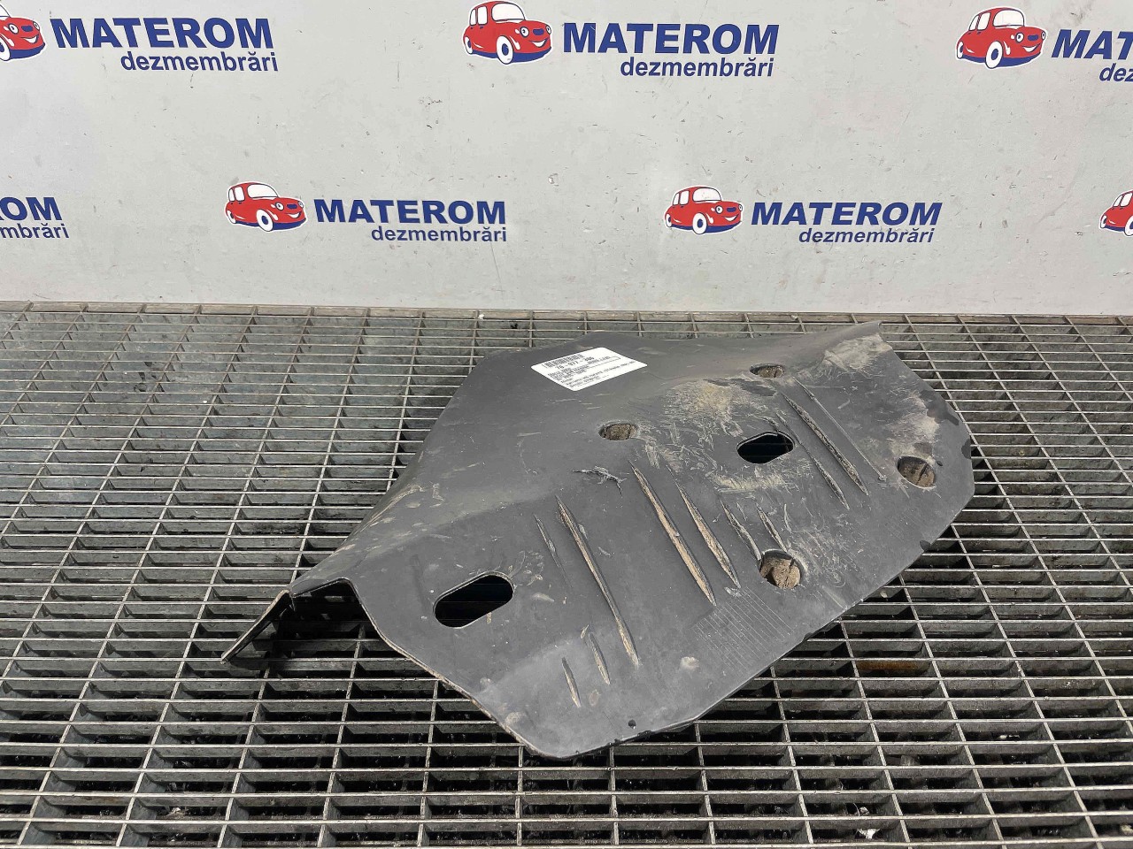 SCUT SUB MASINA BMW SERIA 1 F20 - - (2015 2019)