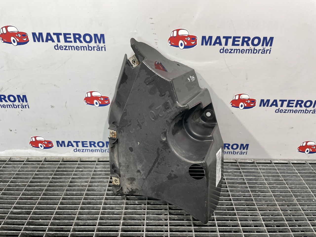 SCUT SUB MASINA BMW SERIA 1 F20 SERIA 1 F20 - - (2011 2015)