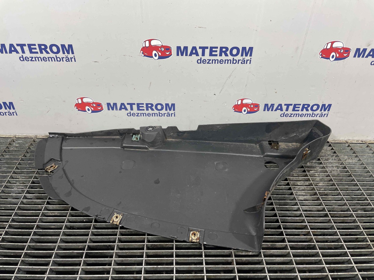 SCUT SUB MASINA BMW SERIA 3 F 30 2.0 D - (2011 2018)