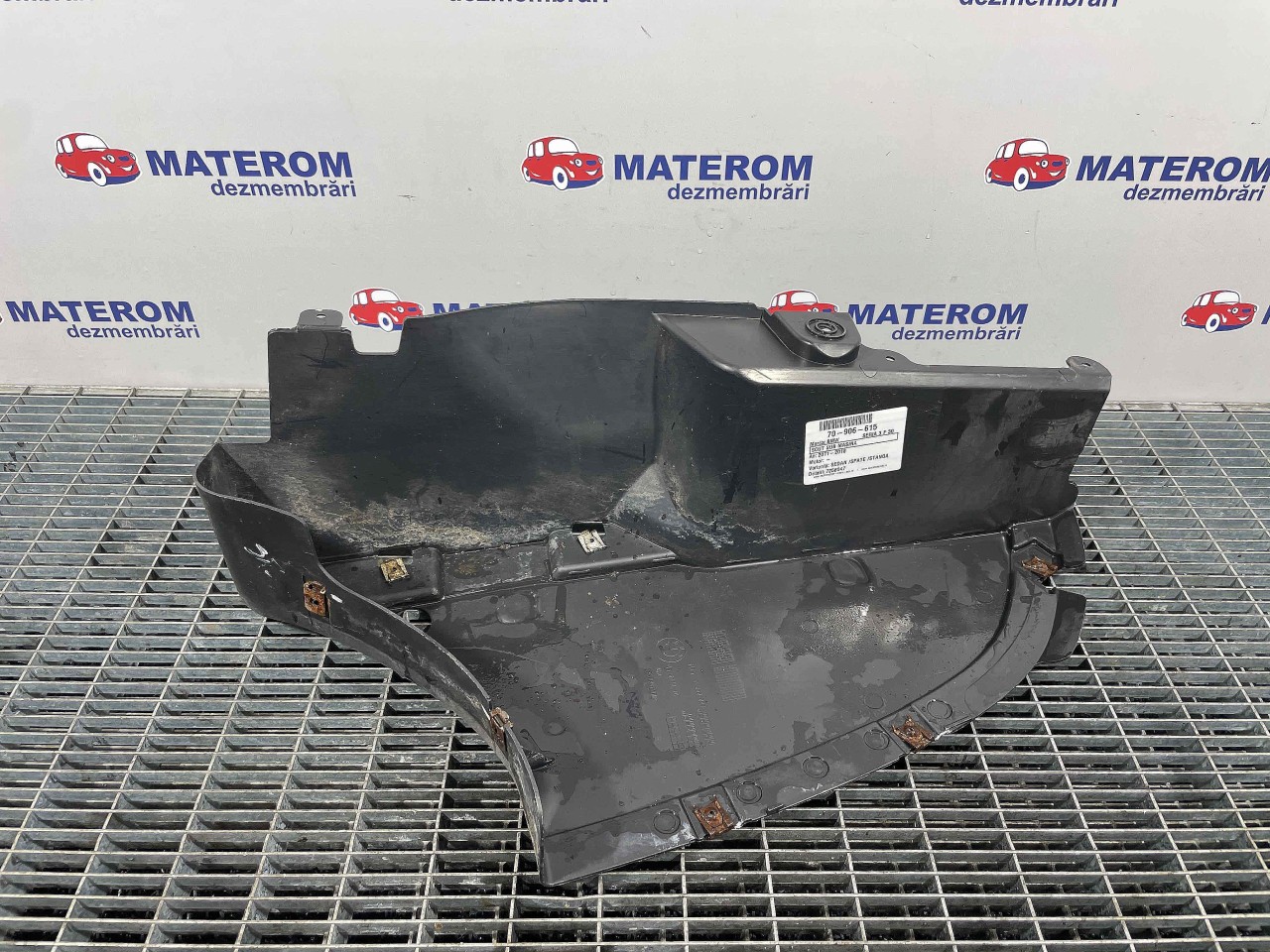 SCUT SUB MASINA BMW SERIA 3 F 30 SERIA 3 F 30 - - (2011 2018)