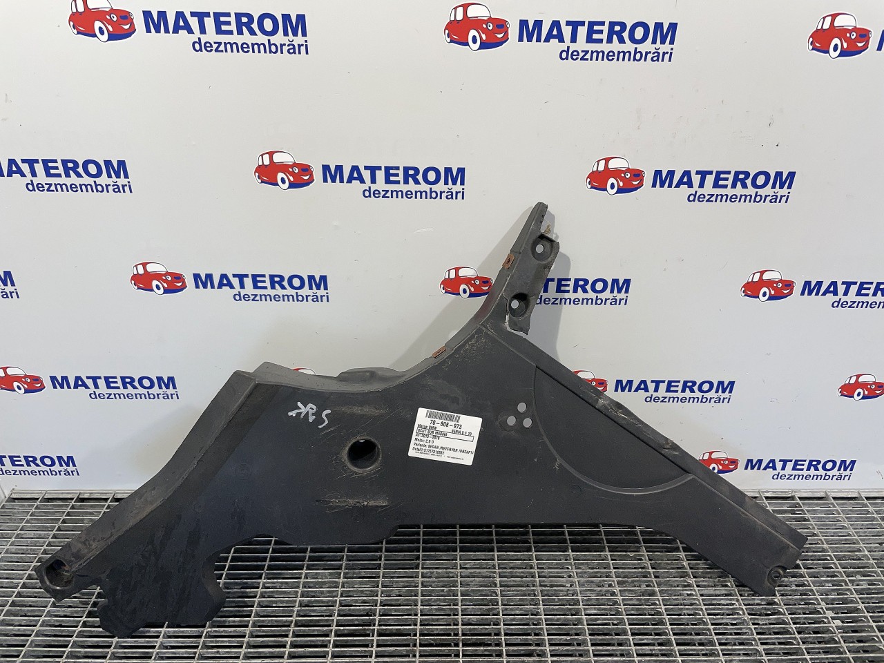 SCUT SUB MASINA BMW SERIA 5 F 10 SERIA 5 F 10 2.0 D - (2014 2017)