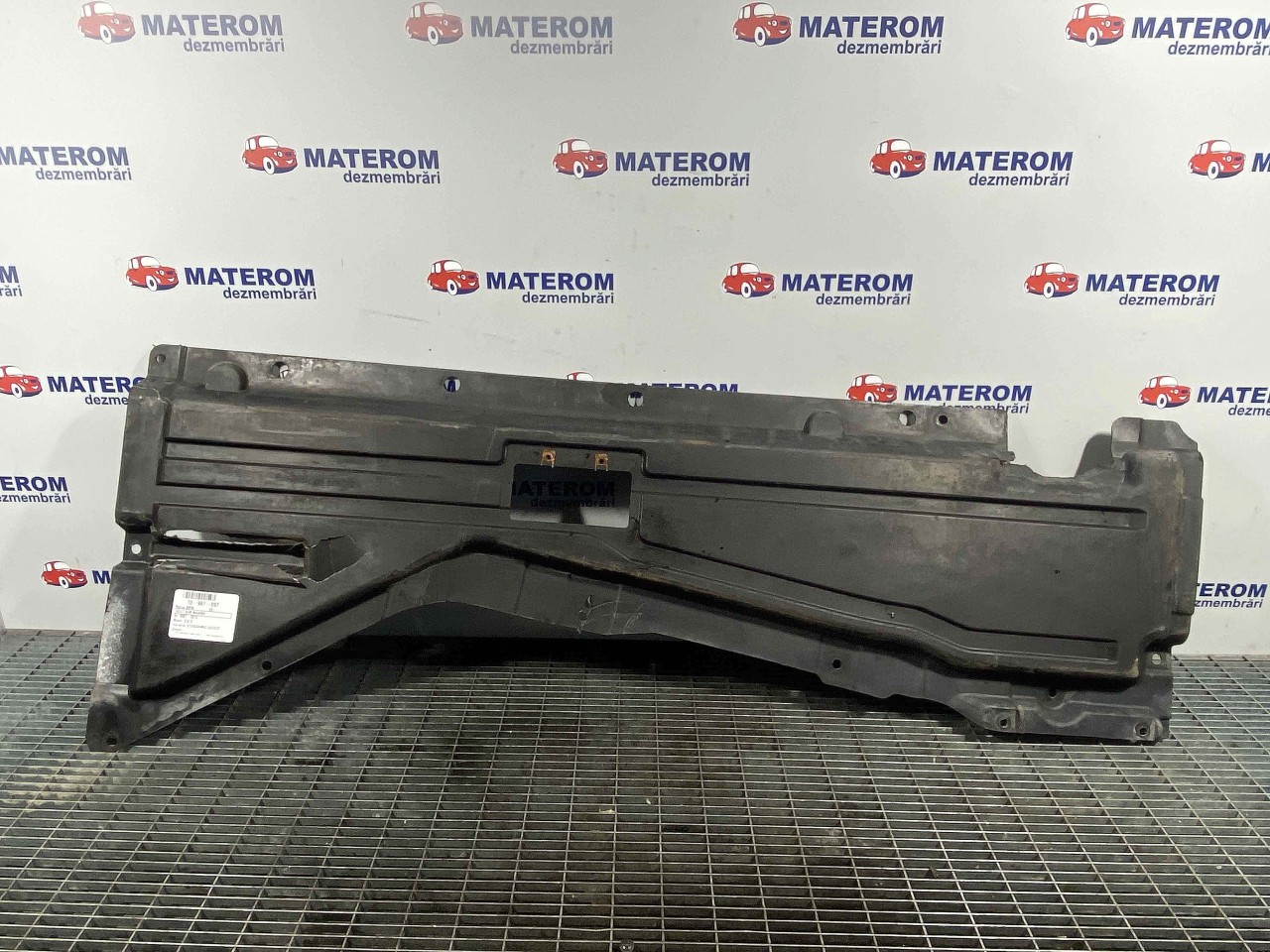 SCUT SUB MASINA BMW X5 X5 3.0 D - (2007 2013)